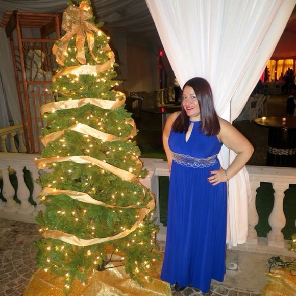 RM Richard’s gown royal blue color it is size 14P also has been hemmed. - Picture 2 of 7